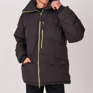 Oosc clothing Black Puffer Jacket with Hood men's ski jacket